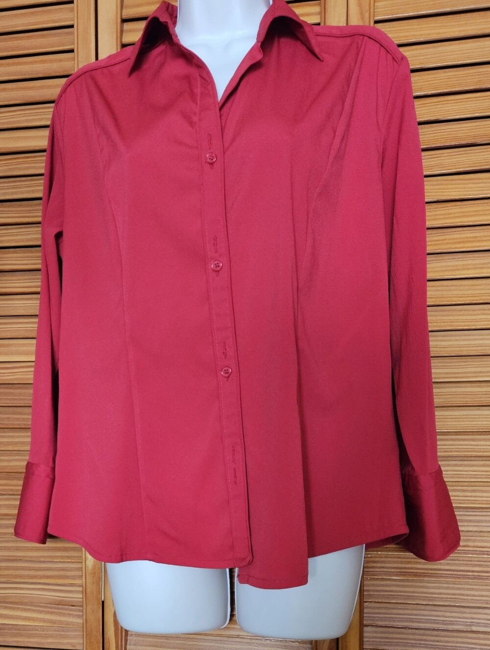 Dressbarn Red Tailored Office Button Down Women's Shirt Size Medium